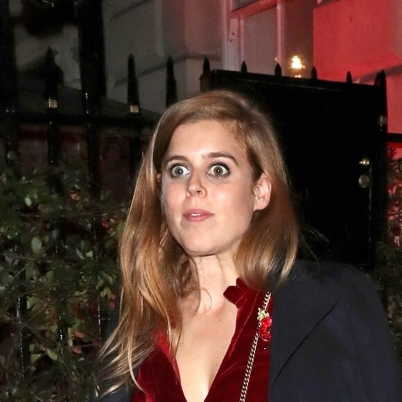 La princesse Beatrice d'York à la sortie du club "Annabel's" à Londres, le 7 novembre 2018.