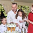  Le roi Mohammed VI du Maroc, la princesse Lalla Salma, le prince héritier Moulay El Hassan et la princesse Lalla Khadija lors du 4e anniversaire de Khadija le 28 février 2011. 
