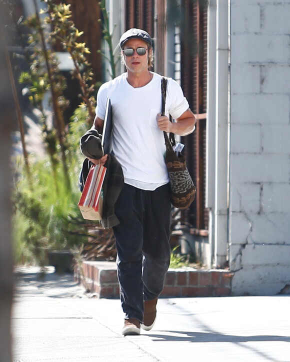 Exclusif - Brad Pitt se rend à un rendez-vous d'affaires à Los Angeles, Californie, Etats-Unis, le 13 novembre 2018.