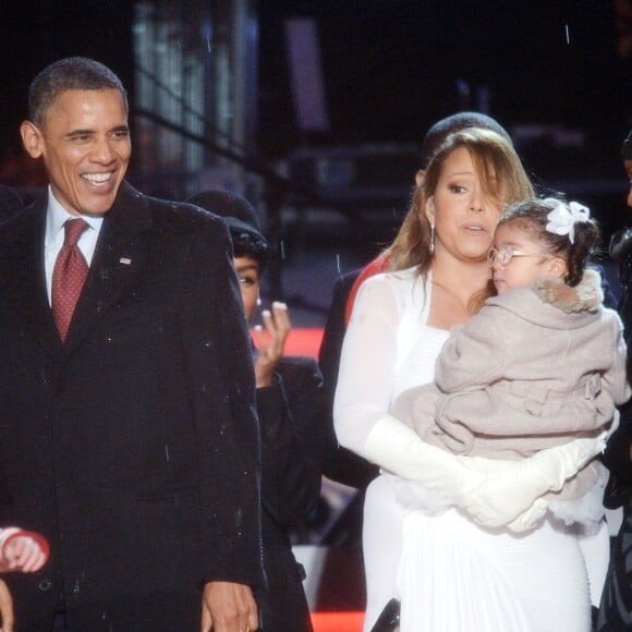 Barack Obama et Mariah Carey à la soirée "90th annual National Christmas Tree Lighting on the Ellipse of the National Mall" le 6 déceùmbre 2013 à Washington.