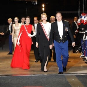 Beatrice Borromeo, vêtue de la robe Giorgio Armani qu'elle portait en 2014 pour le mariage d'Andrea Casiraghi et Tatiana Santo Domingo, se joignait à la famille princière de Monaco le 19 novembre 2018 au Grimaldi Forum pour le gala de clôture des célébrations de la Fête nationale monégasque. © Claudia Albuquerque/ Bestimage