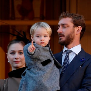 Beatrice Borromeo, son mari Pierre Casiraghi et leur fils Stefano dans la cour du palais princier à Monaco lors de la Fête nationale monégasque le 19 novembre 2018. © Jean-François Ottonello / Nice Matin / Bestimage