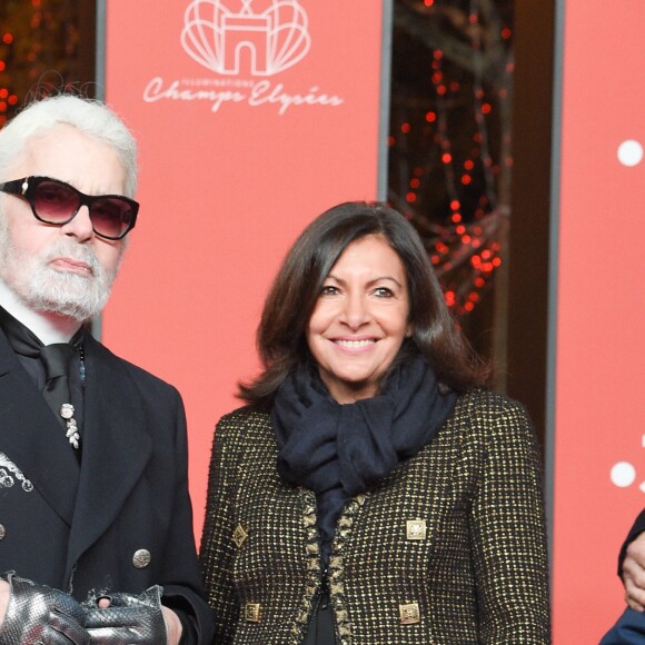 Anne Hidalgo (maire de Paris) et Karl Lagerfeld lors de l'illumination des Champs-Elysées à l'ocassion des Fêtes de Noël. Paris, le 22 novembre 2018. © Guirec Coadic/Bestimage