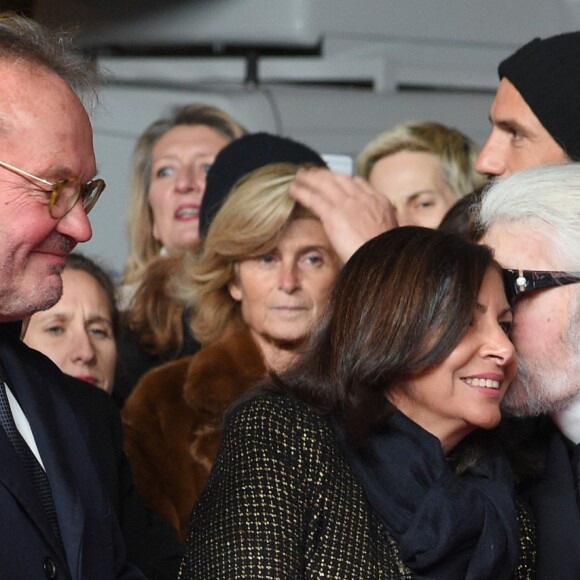 Jean-Noël Reinhardt (président du Comité Champs-Elysées), Anne Hidalgo (maire de Paris) et Karl Lagerfeld lors de l'illumination des Champs-Elysées à l'ocassion des Fêtes de Noël. Paris, le 22 novembre 2018. © Guirec Coadic/Bestimage