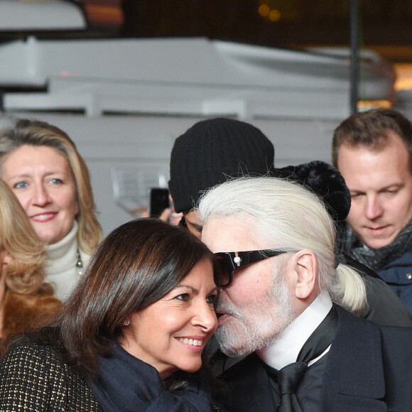 Anne Hidalgo (maire de Paris) et Karl Lagerfeld lors de l'illumination des Champs-Elysées à l'ocassion des Fêtes de Noël. Paris, le 22 novembre 2018. © Guirec Coadic/Bestimage