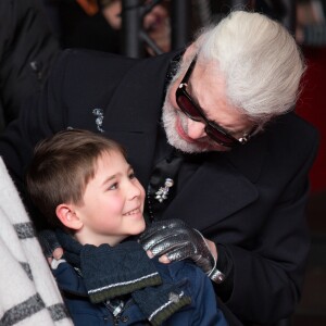 Karl Lagerfeld lors de l'illumination des Champs-Elysées à l'ocassion des Fêtes de Noël. Paris, le 22 novembre 2018.