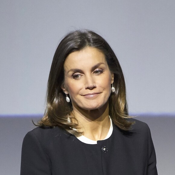La reine Letizia d'Espagne lors de la 10e édition des prix du groupe bancaire BBVA à Madrid, le 22 novembre 2018
