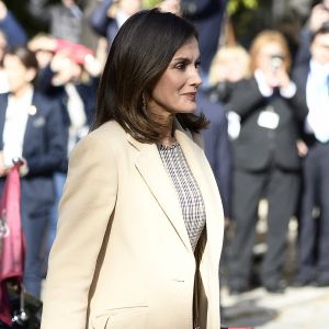 La reine Letizia d'Espagne lors de l'inauguration, avec le roi Felipe VI, du bicentenaire du Musée du Prado à Madrid le 19 novembre 2018.