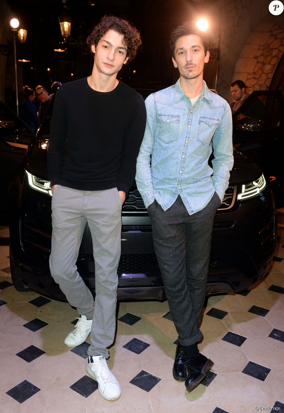 Khaled Alouach En Couple Avec Qui Khaled Alouach et Paul Granier - Soirée de présentation du nouveau Range  Rover Evoque à Paris le 28 novembre 2018. © Veeren/Bestimage28/11/2018 -  Paris - Purepeople