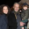 Exclusif - David Brécourt avec sa compagne Alexandra Sarramona et leur fils Mathurin - Soirée d'inauguration du marché de Noël au Jardin des Tuileries à Paris le 28 novembre 2018. © Coadic Guirec-Rachid Bellak/Bestimage