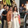 Priyanka Chopra et Nick Jonas prennent un vol à Bombay pour rejoindre leur lieu de mariage à Jodhpur, le Umaid Bhawan Palace le 29 novembre 2018