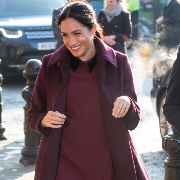 La duchesse de Sussex, Meghan Markle, enceinte, rend visite à la Hubb Community Kitchen à Londres le 21 novembre 2018.