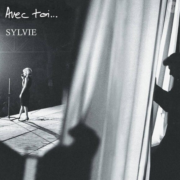 Couverture de la pochette de l'album de reprises de Sylvie Vartan "Avec toi..." sorti le 30 novembre 2018