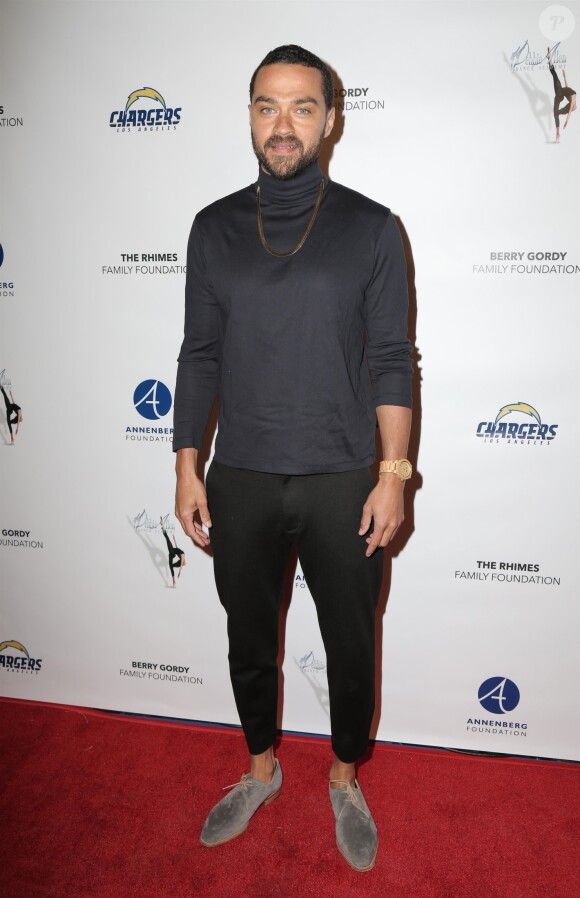 Jessie Williams de Grey's Anatomy à la 18ème soirée caritative annuelle D. Allen Dance Academy au Wallis Annenberg Center à Beverly Hills, le 1er novembre 2018