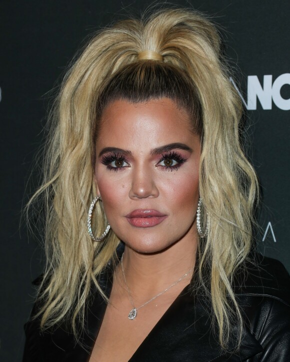 Khloe Kardashian lors du photocall de la soirée Fashion Nova X Cardi B à Hollywood le 14 novembre 2018.