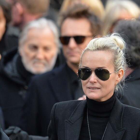 Laeticia Hallyday - Sorties de l'église de la Madeleine après les obsèques de Johnny Hallyday à Paris le 9 décembre 2017. © Veeren / Bestimage
