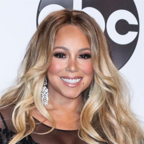 Mariah Carey au photocall de la pressroom des American Music Awards au théâtre Microsoft à Los Angeles le 9 octobre 2018.