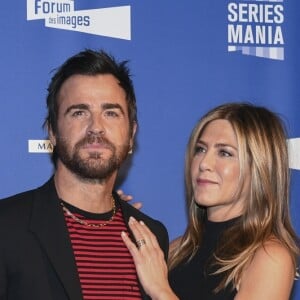 Jennifer Aniston et son mari Justin Theroux à la soirée d'ouverture de la 8ème édition du festival "Séries Mania" au cinéma Grand Rex. Le festival, consacré aux séries télévisées du monde entier, se déroulera du 13 au 23 avril 2017 au Forum des images. Paris, le 13 avril 2017. © Pierre Perusseau/Bestimage