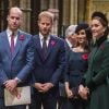 Le prince William, duc de Cambridge, le prince Harry, duc de Sussex et Meghan Markle (enceinte), duchesse de Sussex, Kate Middleton, duchesse de Cambridge, lors du service commémoratif en l'abbaye de Westminster pour le centenaire de l'Armistice de la Première Guerre mondiale, le 11 novembre 2018 à Londres.