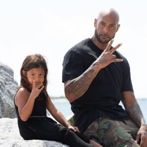Booba avec sa fille Luna, 4 ans. Photo publiée sur Instagram le 10 décembre 2018.