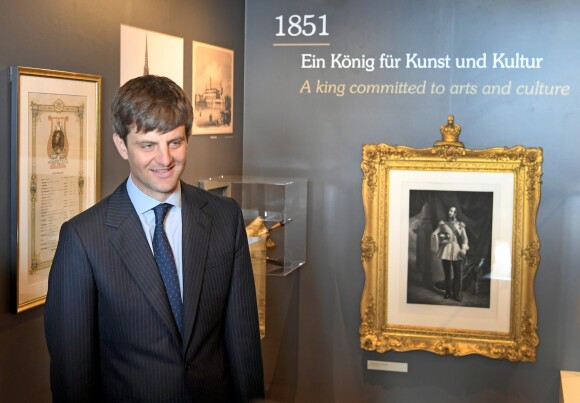 Ernst August Jr. de Hanovre inaugure une nouvelle exposition au château de Marienburg en Allemagne, en avril 2018.