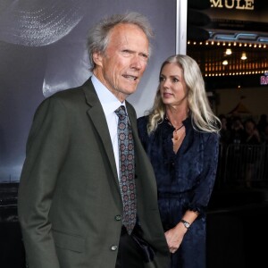 Clint Eastwood, Christina Sandera - Photocall lors de la première du film "The mule" (La Mule) au Regency Village Theater à Westwood le 10 décembre 2018.
