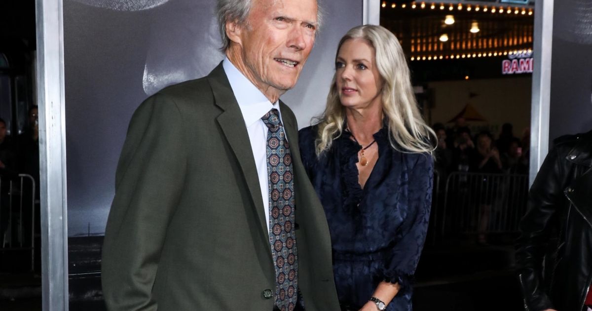 Femme De Clint Eastwood Dans La Mule Clint Eastwood, Christina Sandera - Photocall lors de la première du