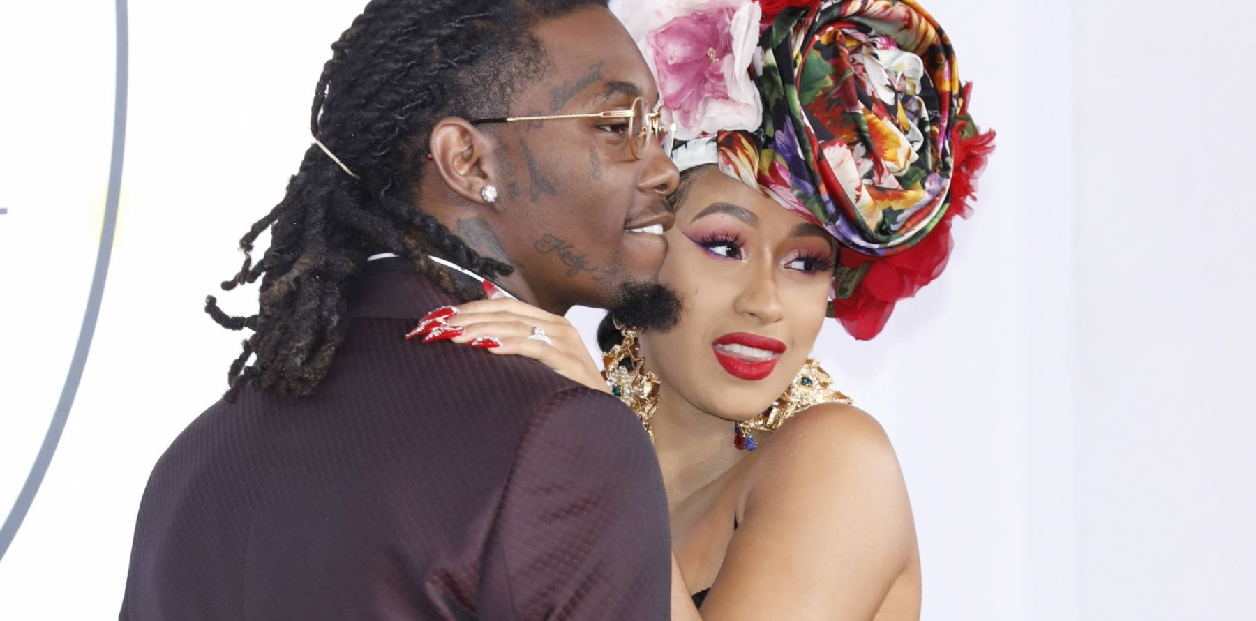 Cardi B Son Ex Offset Debarque Sur Scene Pour Se Faire Pardonner Elle Le Jette Purepeople