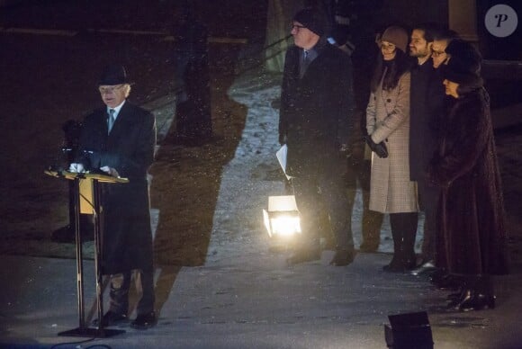 Le roi Carl XVI Gustaf de Suède, la reine Silvia, la princesse Victoria et le prince Daniel ainsi que le prince Carl Philip et la princesse Sofia étaient réunis le 16 décembre 2018 à Slottsbacken devant le palais royal à Stockholm pour l'inauguration du nouvel emplacement de la statue équestre de Karl XIV Johan, roi de Suède et de Norvège au XIXe siècle.