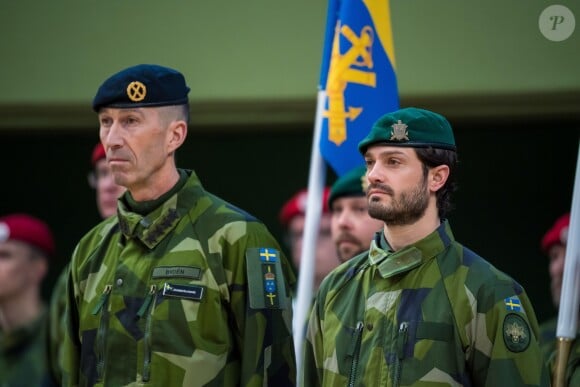 Le prince Carl Philip de Suède lors d'une remise de décorations militaires le 14 décembre 2018 à Stockholm.