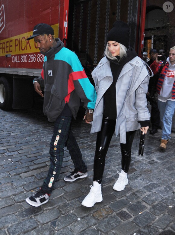 Kylie Jenner et son compagnon Travis Scott à New York le 28 novembre 2018.