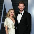 Miley Cyrus et son compagnon Liam Hemsworth à la soirée Vanity Fair Oscar au Wallis Annenberg Center à Beverly Hills, le 4 mars 2018