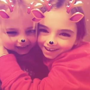 Elodie Gossuin et ses deux paires de jumeaux Jules et Rose (11 ans) et Léonard et Joséphine (5 ans) partent à vacances à La Plagne, en Savoie le jour de Noël, le 25 décembre 2018.