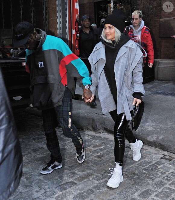 Kylie Jenner et son compagnon Travis Scott se rendent au restaurant Cipriani à New York le 28 novembre 2018.