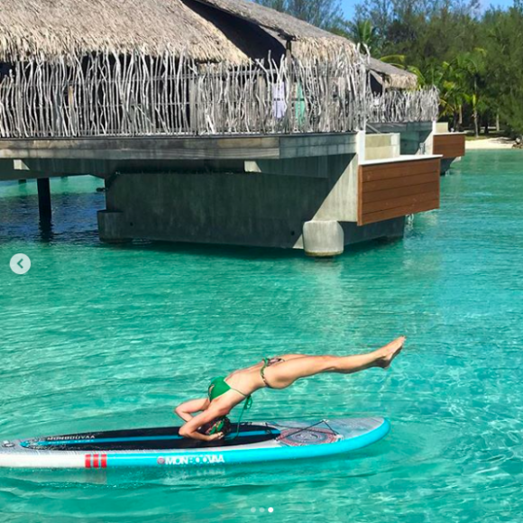 La belle Sylvie Tellier en mode sportive à Bora-Bora le dernier week-end de 2018.