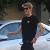 Exclusif - Presley Walker Gerber se balade dans les rues de West Hollywood, le 25 novembre 2018