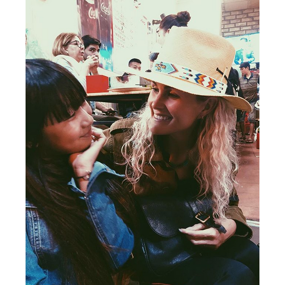 Laeticia Hallyday et ses filles en voyage a Vietnam, janvier 2019.