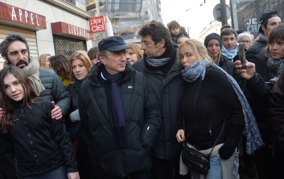 Amanda Sthers, Michel Drucker, Patrick Bruel, Emmanuelle Béart - Marche républicaine pour Charlie Hebdo à Paris, suite aux attentats terroristes survenus à Paris les 7, 8 et 9 janvier. Paris, le 11 janvier 2015