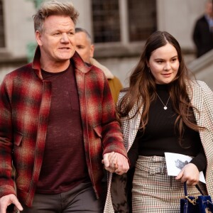 Gordon Ramsay et sa fille Holly - People se rendent au défilé Kent & Curwen à Londres le 6 janvier 2019.