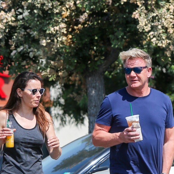 Exclusif - Gordon Ramsay et sa femme Tana se promènent à Los Angeles, le 18 juillet 2018.