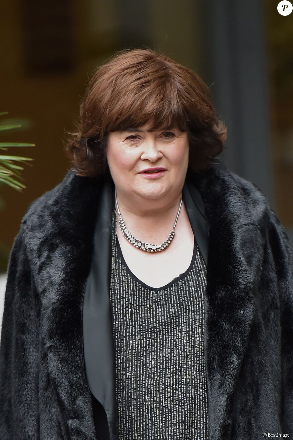 Сьюзен бойл. Сьюзан Бойл. Сьюзан Бойл (Susan Boyle). Susan Boyle сейчас. Сьюзан Бойл 2022.