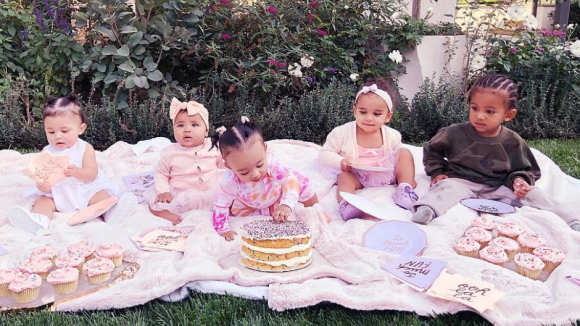 Kim Kardashian : Des sacs Louis Vuitton pour ses filles et ses nièces !