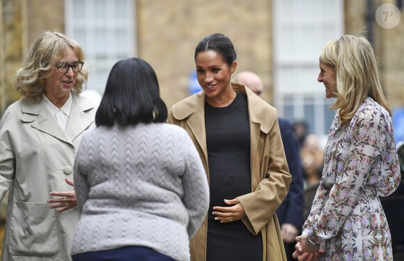Meghan Markle, duchesse de Sussex, enceinte, visite les locaux de l'association caritative "Smartt Works" à Londres, le 10 janvier 2019.