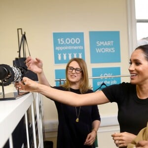 Meghan Markle, duchesse de Sussex, enceinte, visite les locaux de l'association caritative "Smartt Works" à Londres, le 10 janvier 2019.