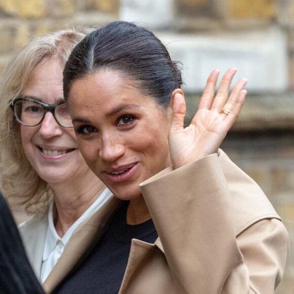 Meghan Markle, duchesse de Sussex, enceinte, visite les locaux de l'association caritative "Smartt Works" à Londres, le 10 janvier 2019.