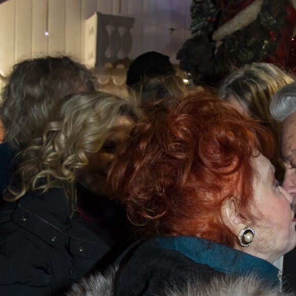 Exclusif - Régine et Alain Delon - Régine, de son vrai nom Régina Zylberberg fête son 89ème anniversaire au restaurant "La chope des Tuileries" à Paris le 26 décembre 2018. © Pierre Perusseau/Bestimage