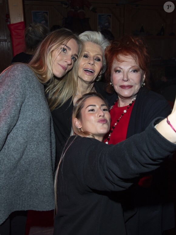 Exclusif - Régine, de son vrai nom Régina Zylberberg fête son 89ème anniversaire au restaurant "La chope des Tuileries" à Paris le 26 décembre 2018. © Pierre Perusseau/Bestimage