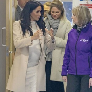 Meghan Markle, duchesse de Sussex, enceinte, en visite au centre Mayhew, un centre d'accueil caritatif pour animaux à Londres le 16 janvier 2019.