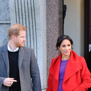 Le prince Harry, duc de Sussex, et Meghan Markle (enceinte), duchesse de Sussex en visite à Birkenhead le 14 janvier 2019.