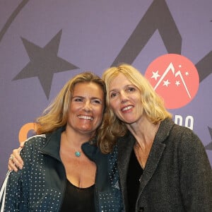 Lisa Azuelos, Sandrine Kiberlain pour le film "Mon Bébé" - 22ème Festival International du Film de Comédie de l'Alpe d'Huez le 16 janvier 2019. © Dominique Jacovides/Bestimage